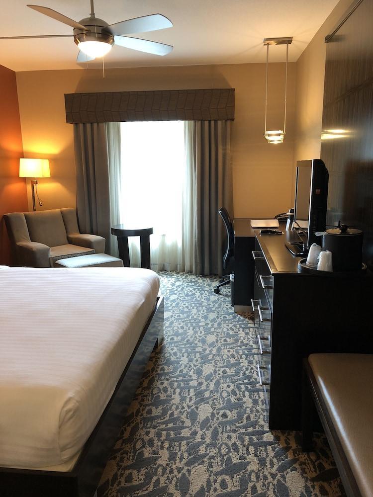 Holiday Inn Express & Suites North Dallas At Preston By Ihg Exterior foto