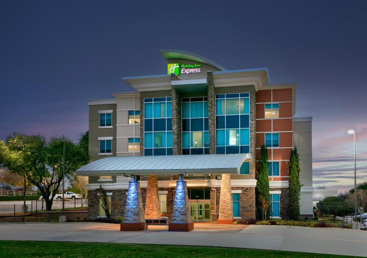 Holiday Inn Express & Suites North Dallas At Preston By Ihg Exterior foto