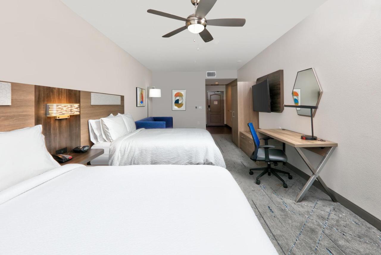 Holiday Inn Express & Suites North Dallas At Preston By Ihg Exterior foto