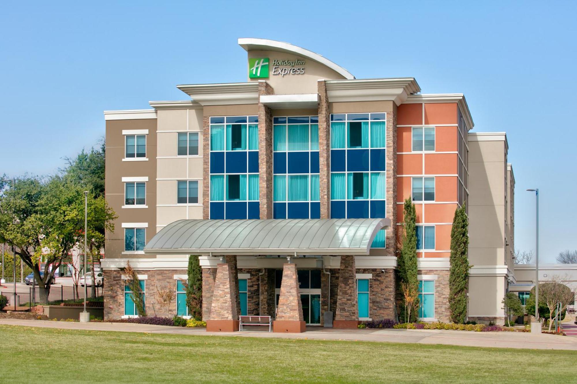 Holiday Inn Express & Suites North Dallas At Preston By Ihg Exterior foto