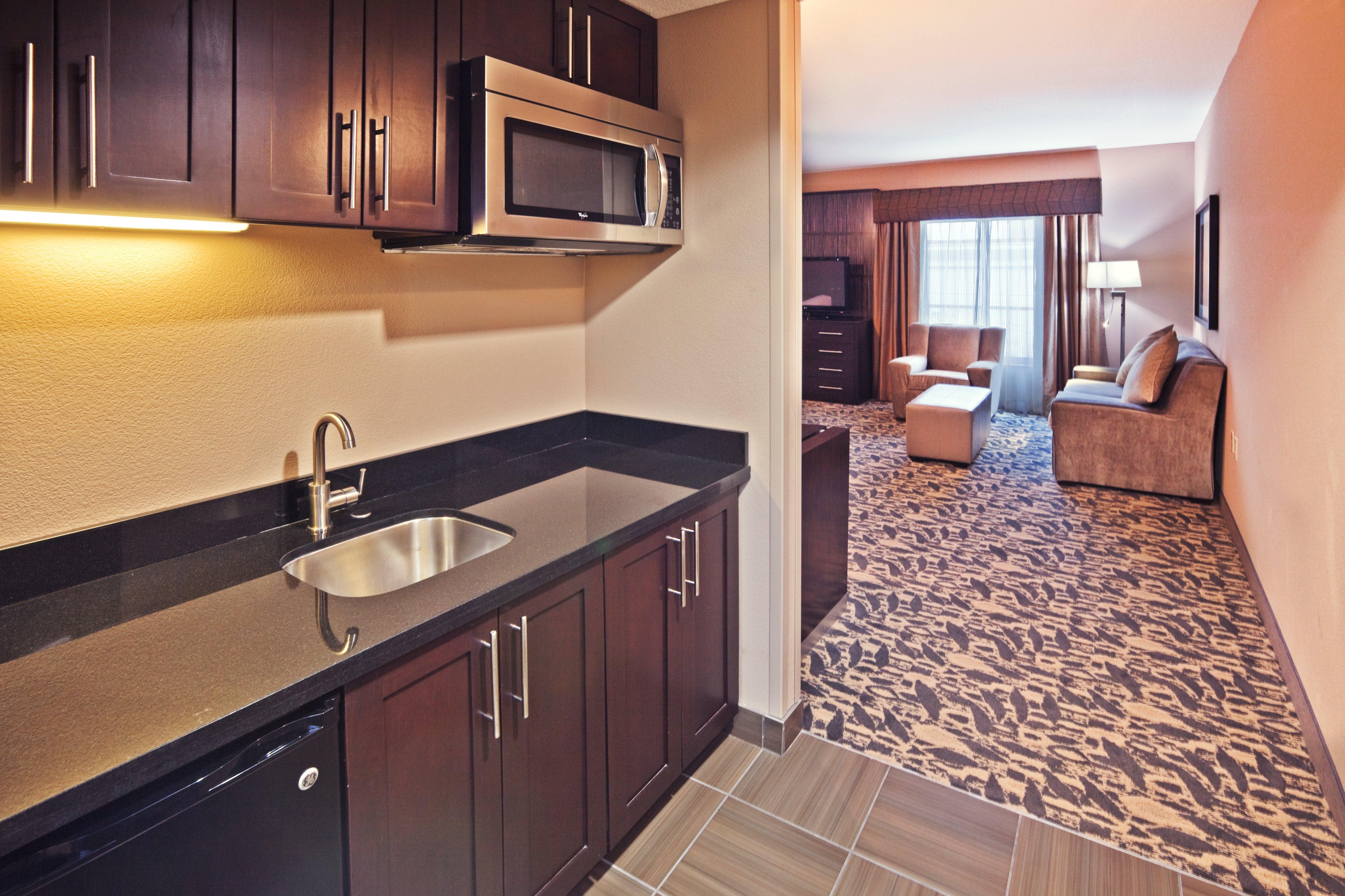 Holiday Inn Express & Suites North Dallas At Preston By Ihg Exterior foto